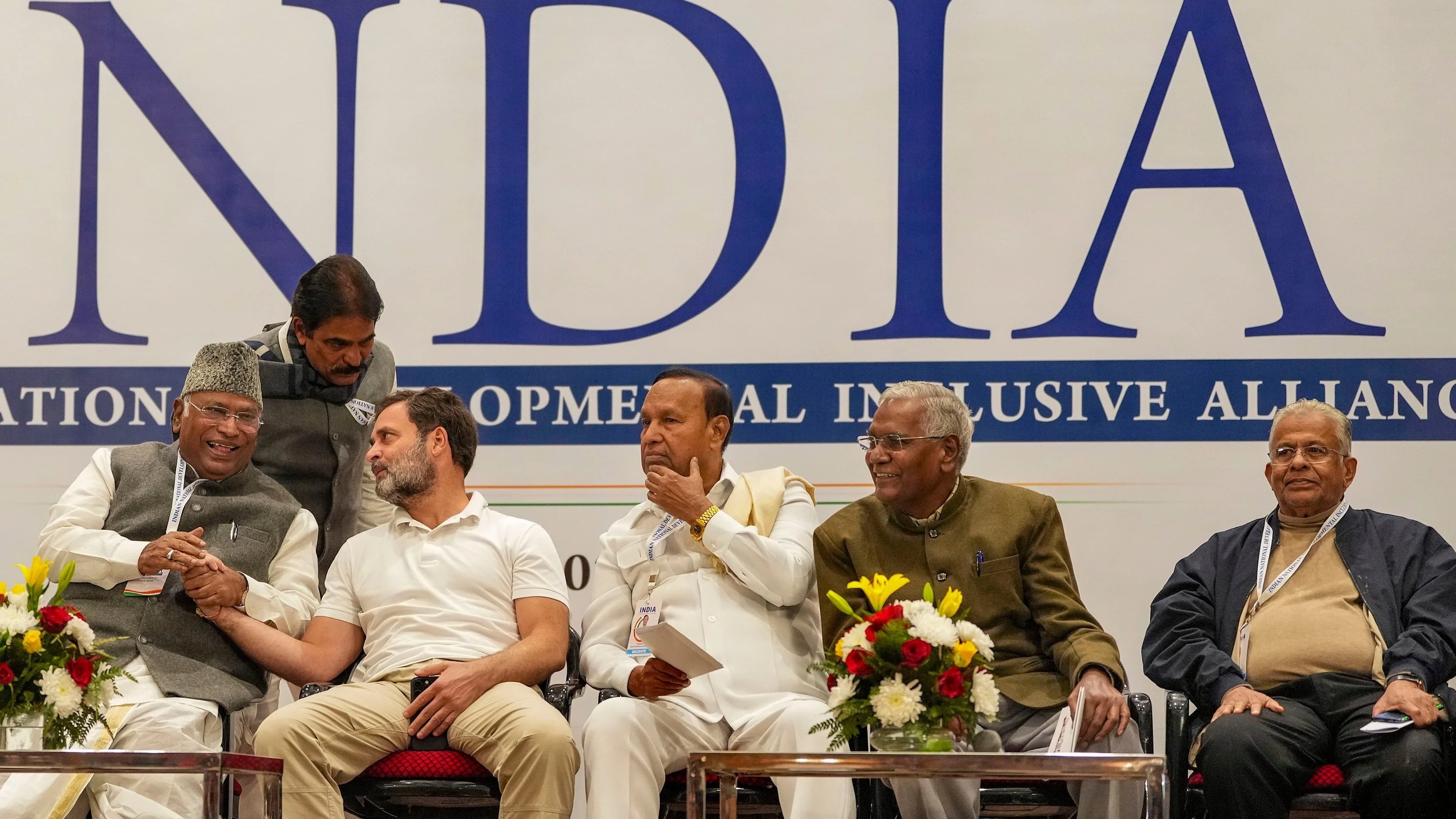 India Politics LIVE | I.N.D.I.A. bloc parties to hold key online meet Saturday; AAP distances itself from opposition grouping