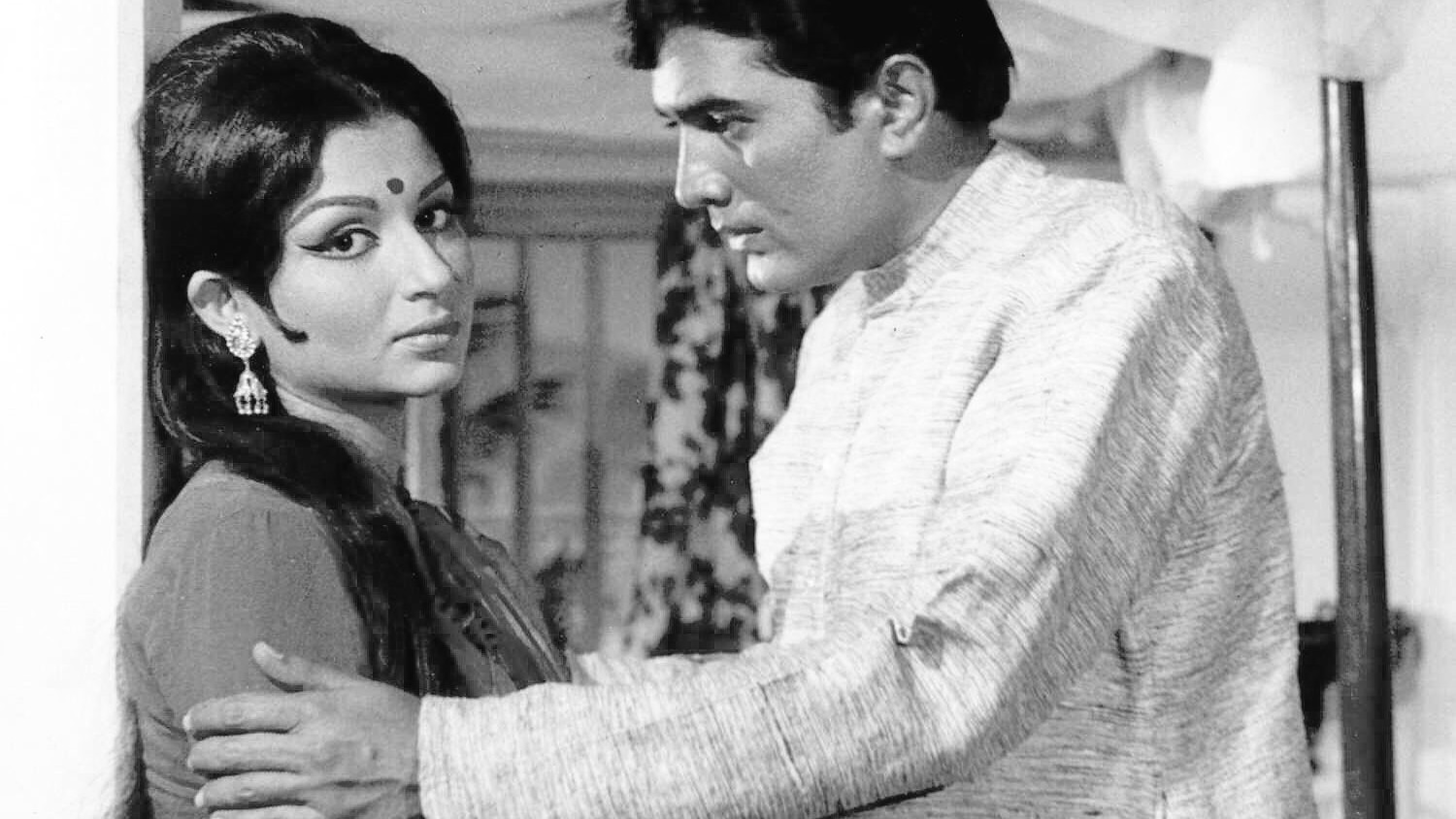 A still from Safar