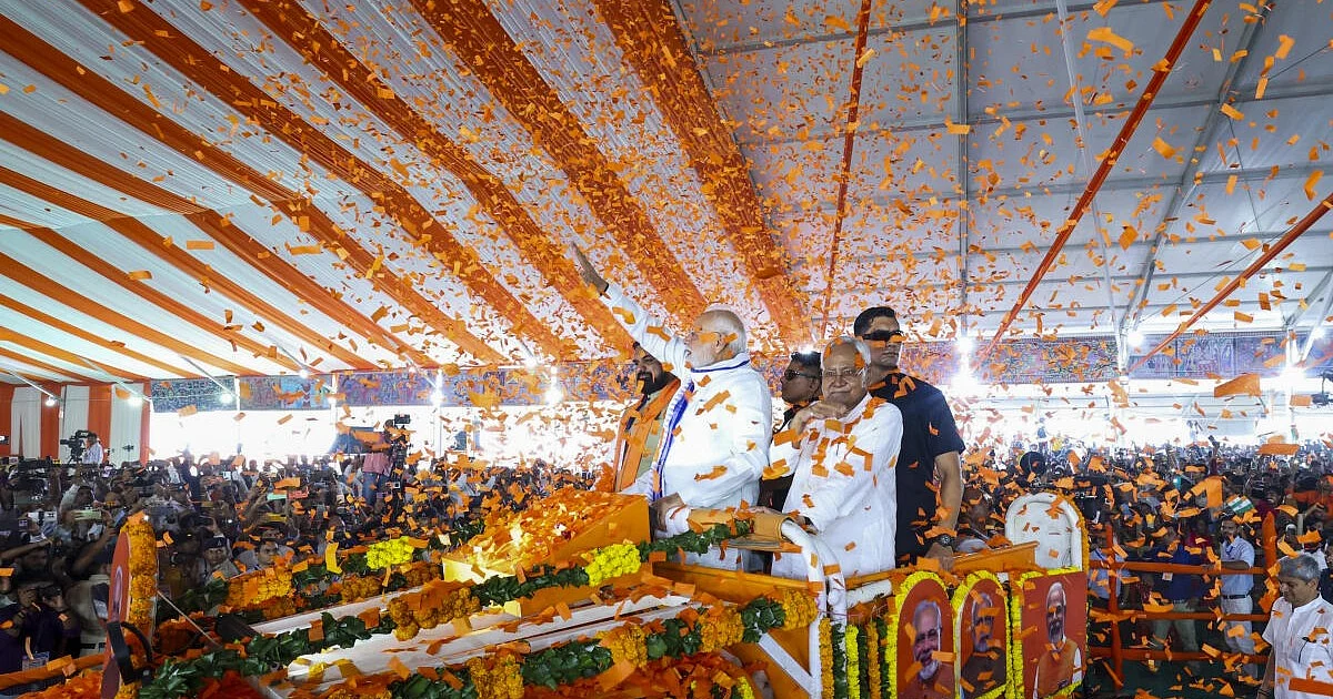 Three Detained for Waving Black Flags at PM Modi's Rally in Bihar