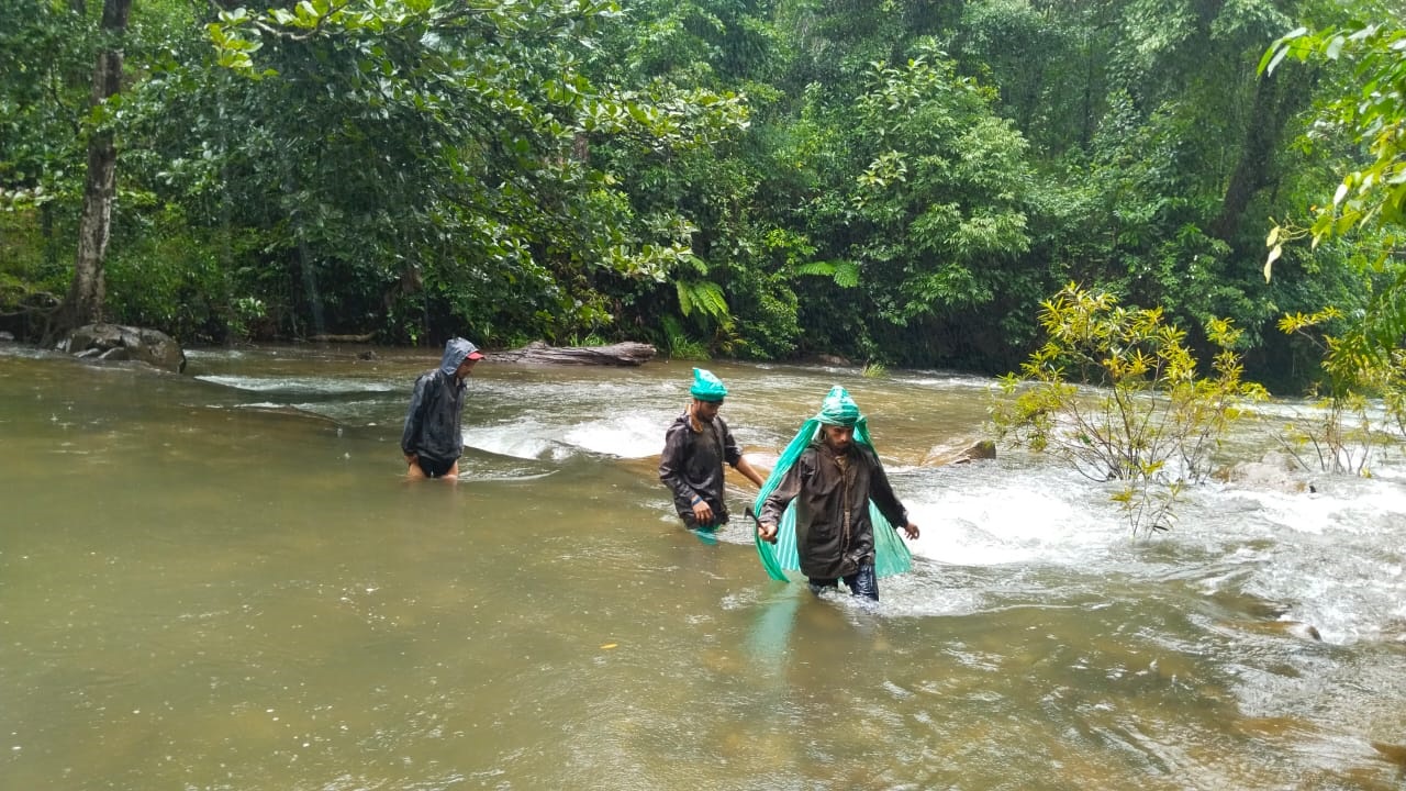 Karle village turns into remote island every monsoon