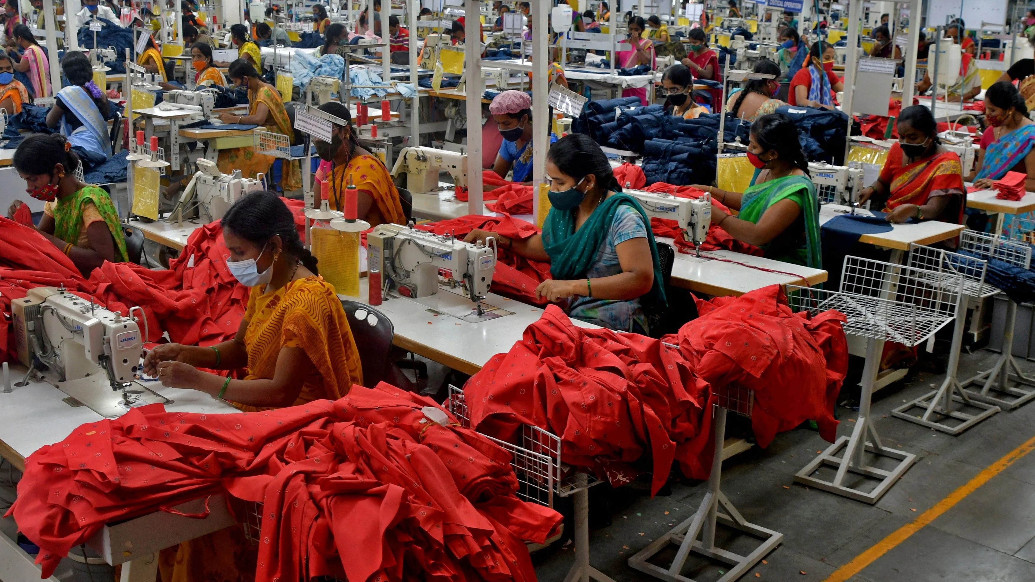 Union demands Rs 42K as minimum wages for garment workers