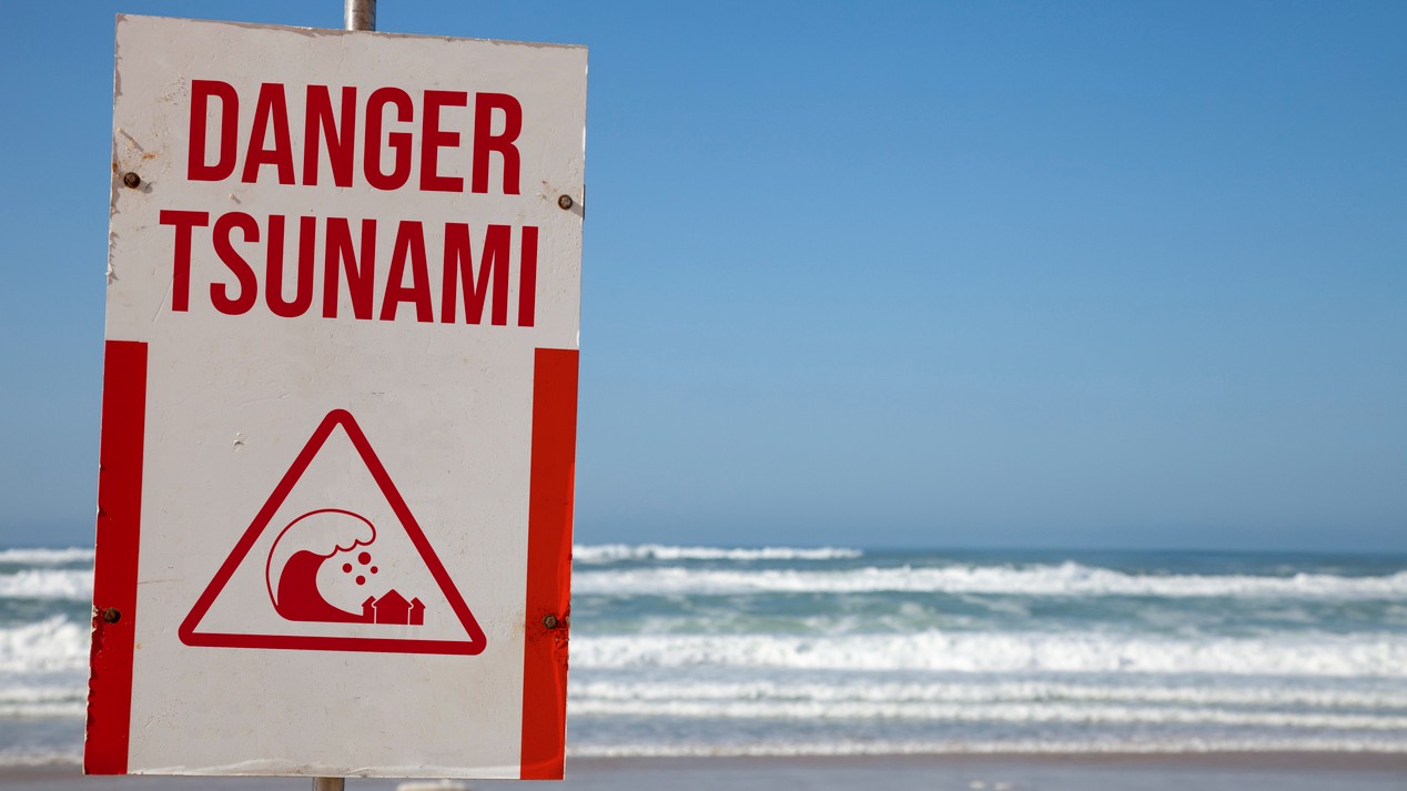 Tsunami warning in Russia, Hawaii after twin earthquakes hit Kamchatka region