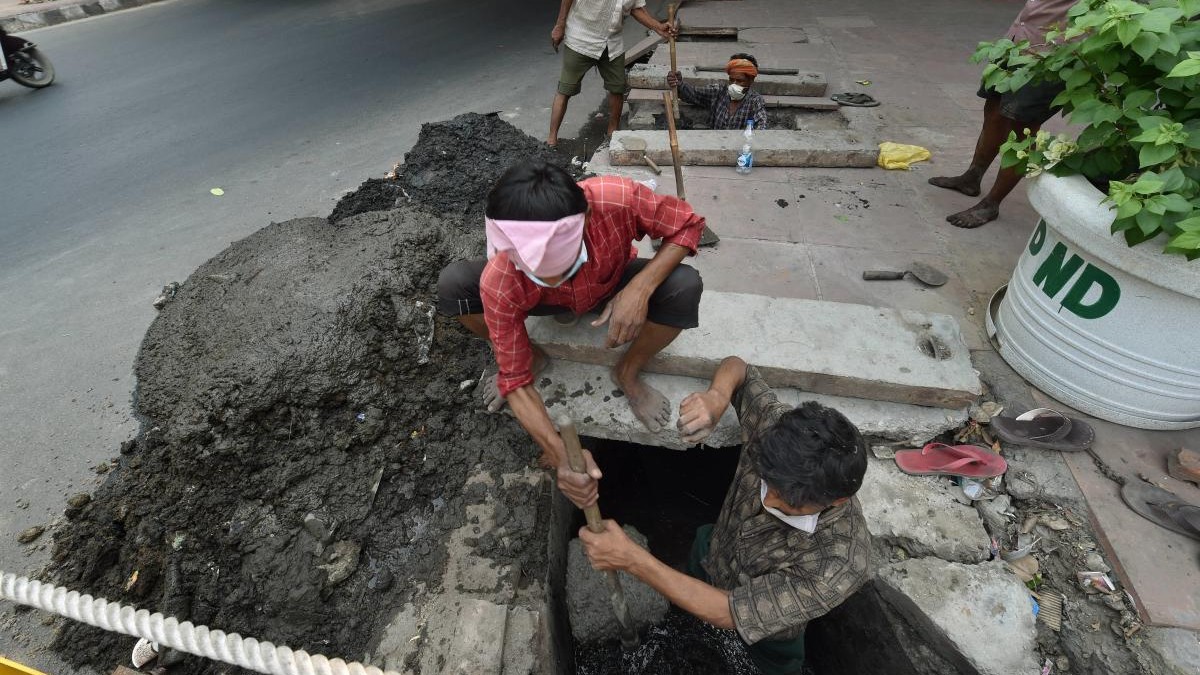 No reports of manual scavenging received from states, UTs: Govt