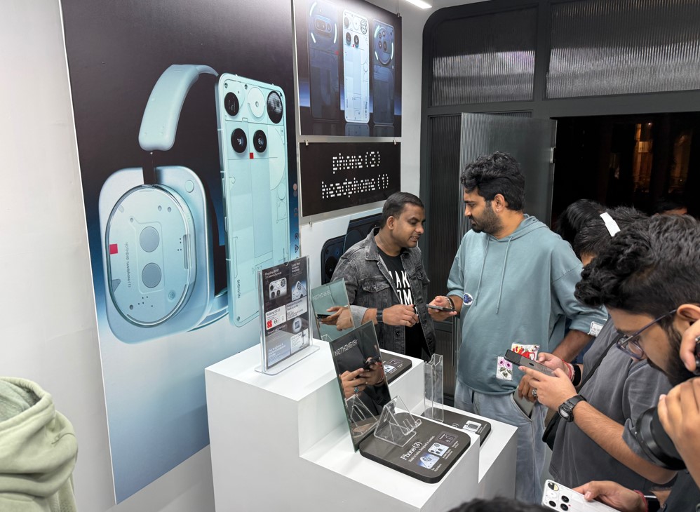 People checking out Nothing Phone (3) in Bengaluru.