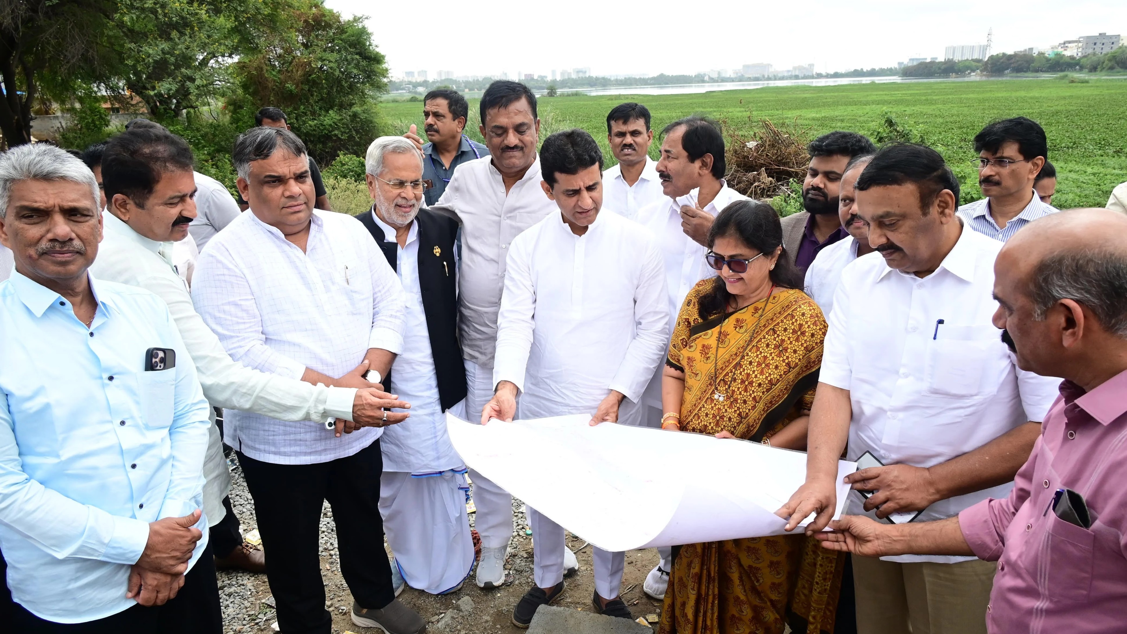 Encroachments, lack of fencing & foul stench anger legislators during visit to 4 lakes in Bengaluru