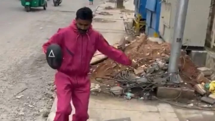 Watch | ‘Squid Games’ on Bengaluru’s crumbling roads