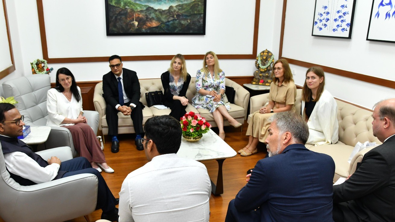 Estonia eyes collaboration with Hyderabad's science & tech biz