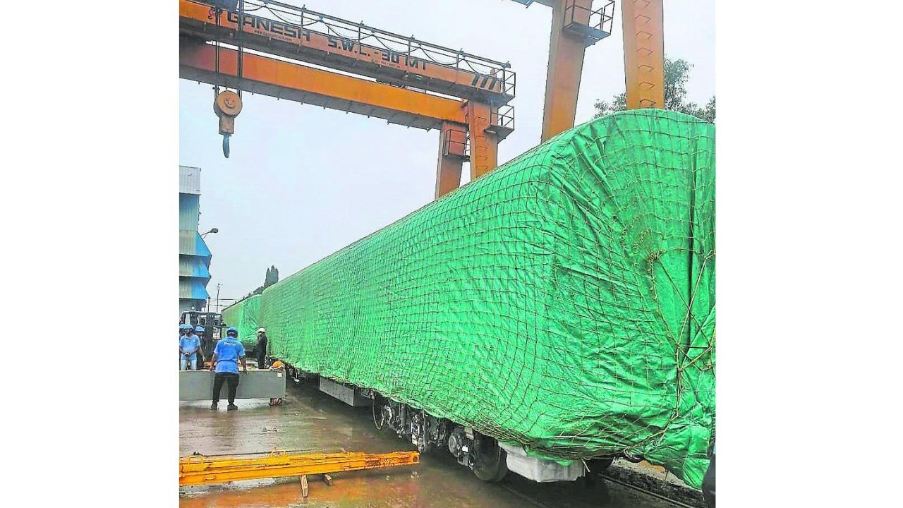 On track: Fourth train for Metro Yellow Line on the way