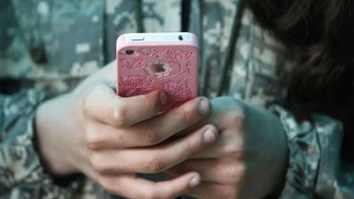 Researchers develop oral capsule to control gut bacteria via mobile app