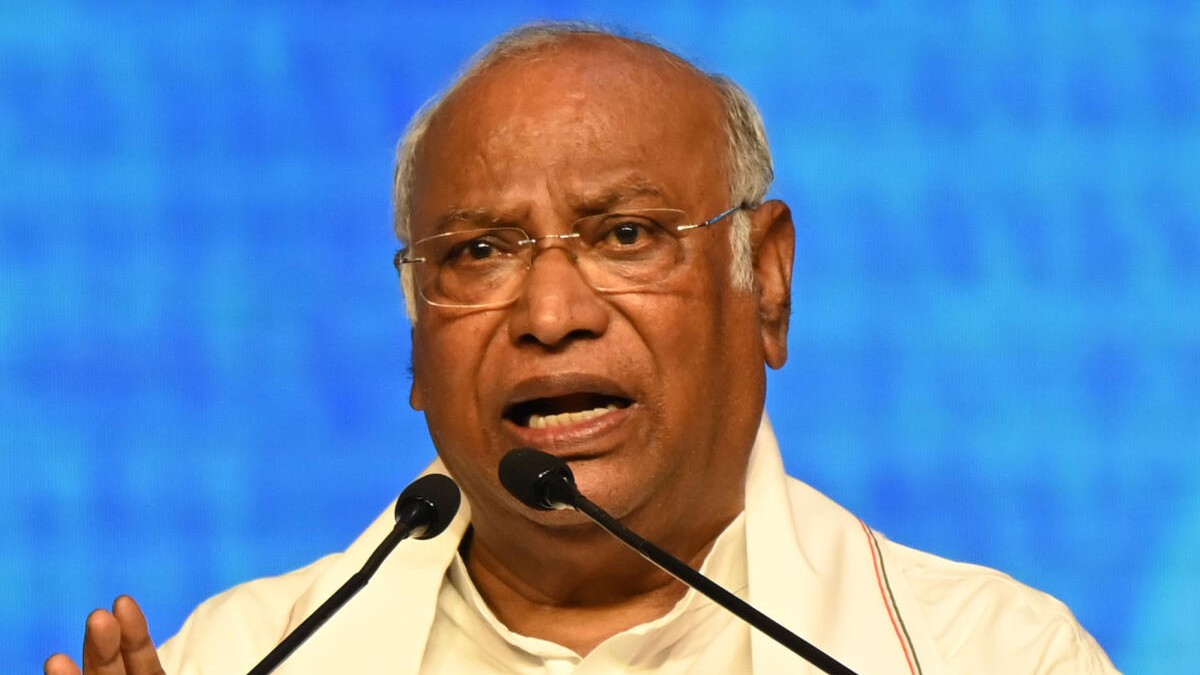 'Strove for party's win as CLP in 1999, but SM Krishna became CM,' says Congress president Mallikarjun Kharge