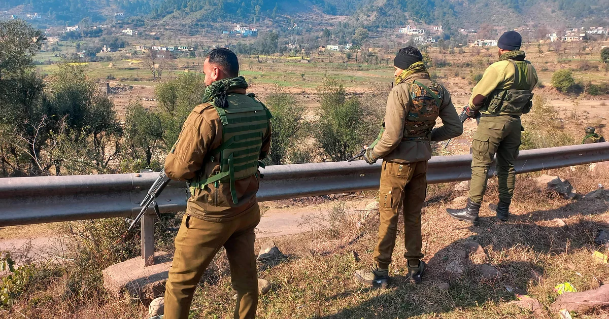 LoC Gunfight Poonch: Army Foils Infiltration Bid in J-K's Degwar Sector