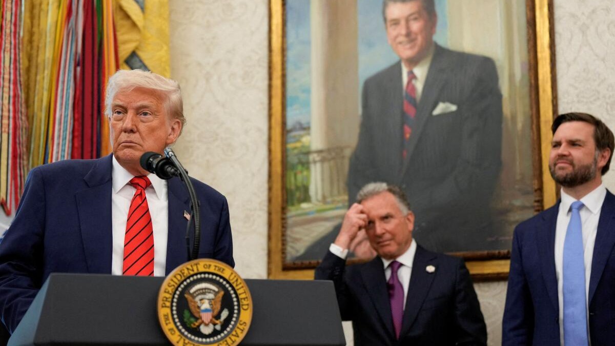 On eve of tariff deadline, Trump's trade war faces key court test