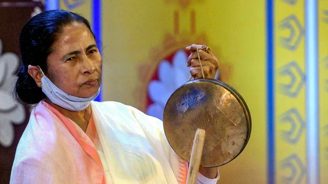 Mamata govt hikes grant for Durga Puja committees to Rs 1.10 Lakh this year