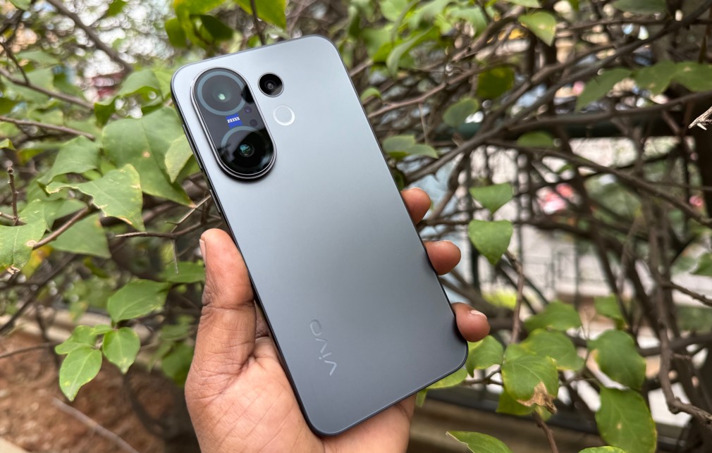 Vivo X200 FE 5G.