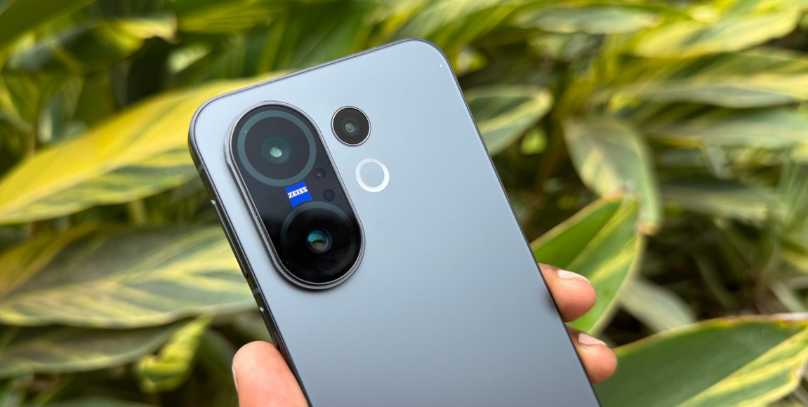Vivo X200 FE 5G.