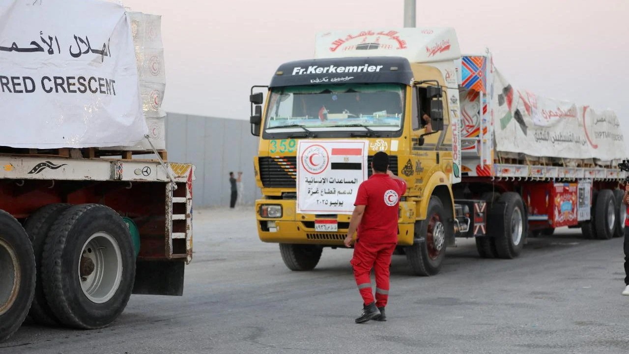 Hamas ready to deliver Red Cross aid to hostages if Israel opens humanitarian corridors permanently