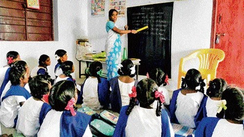 Experts flag lack of trained teachers in 
English medium sections of govt schools