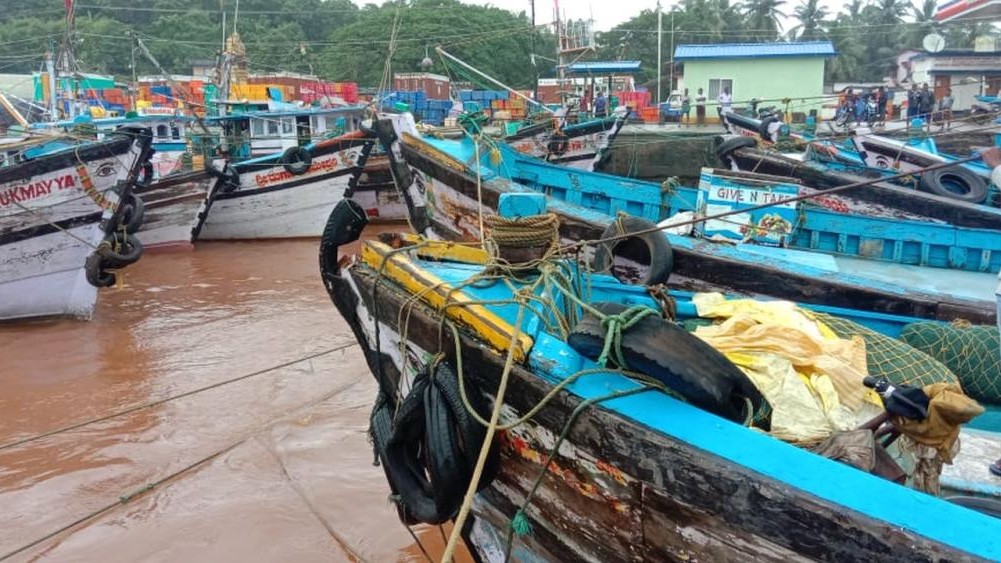 Boat capsizes, seven fishermen rescued