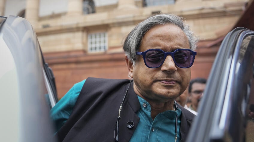 Tharoor calls for regulation and taxation instead of banning online gaming