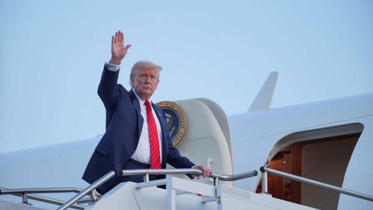 Trump says there could be distribution of money from tariff revenues