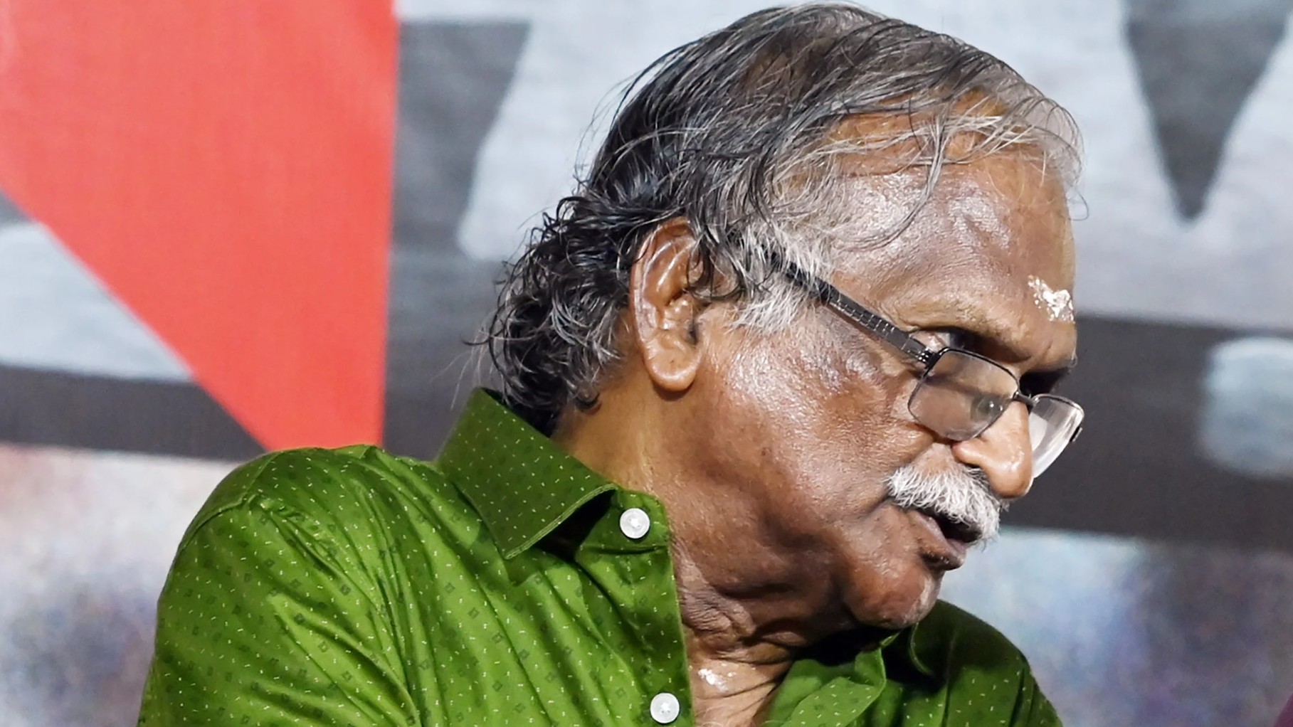 Malayalam poet Sreekumaran Thampi backs Adoor Gopalakrishnan in film funding row, says 'camera is not toy'