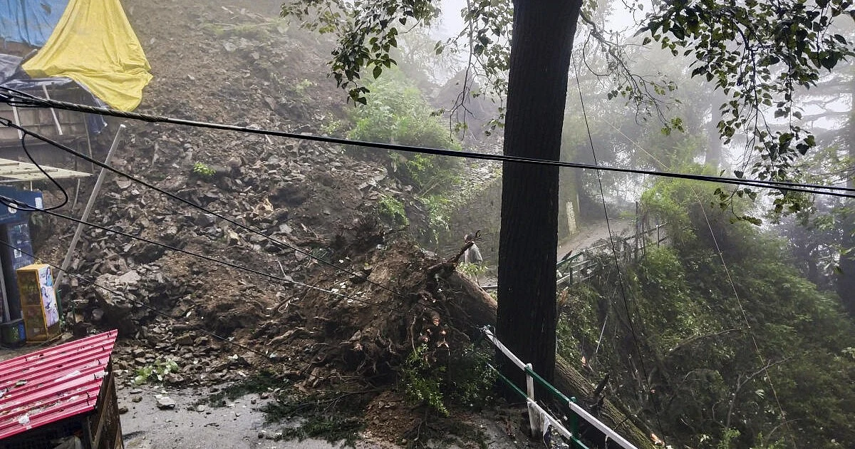 Himachal Rains: 600+ Roads Shut, Schools Closed as Landslides Disrupt State
