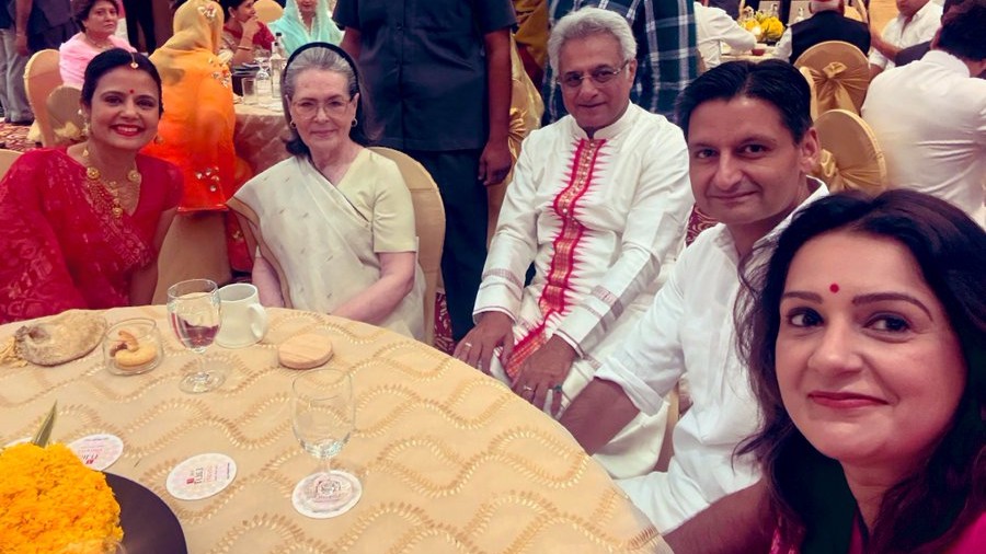Who’s who from political spectrum grace Mahua Moitra, Pinaki Misra’s wedding reception