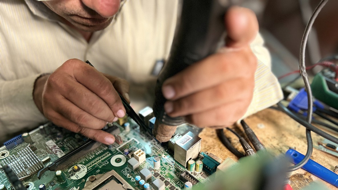 India's electronics exports jump over 47% to $12.4 billion in Q1 FY26