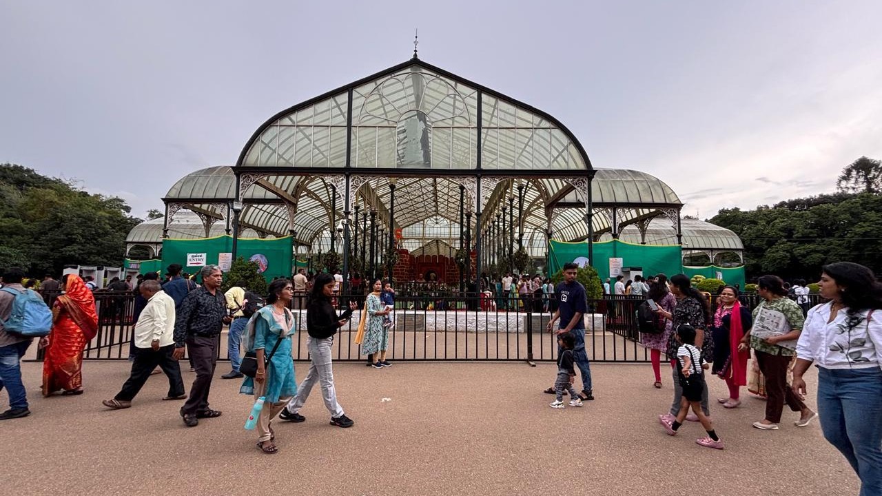 Flower power meets history at Lalbagh’s 218th show