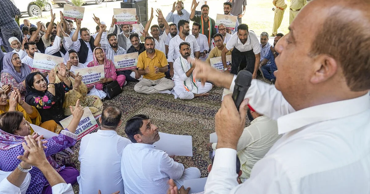 J&K Politics: Congress Begins Hunger Strike in Srinagar for Statehood Restoration