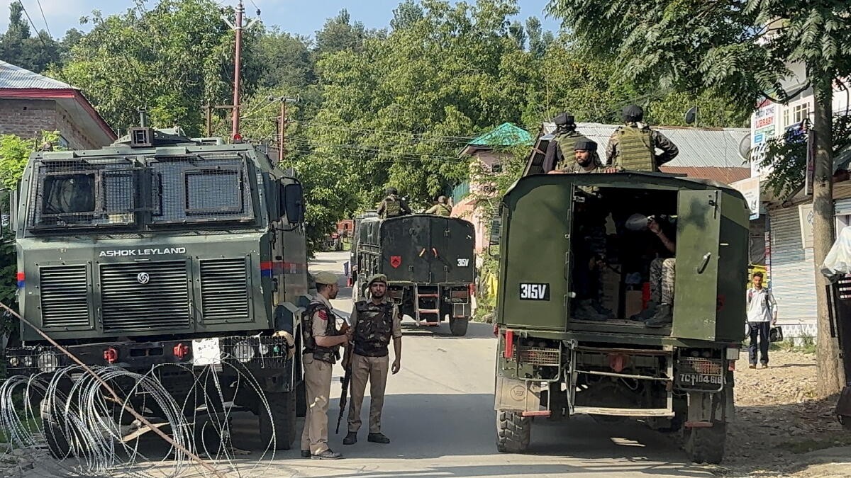 2 soldiers killed, as many injured as anti-terror ops in Jammu and Kashmir's Kulgam enters 9th day