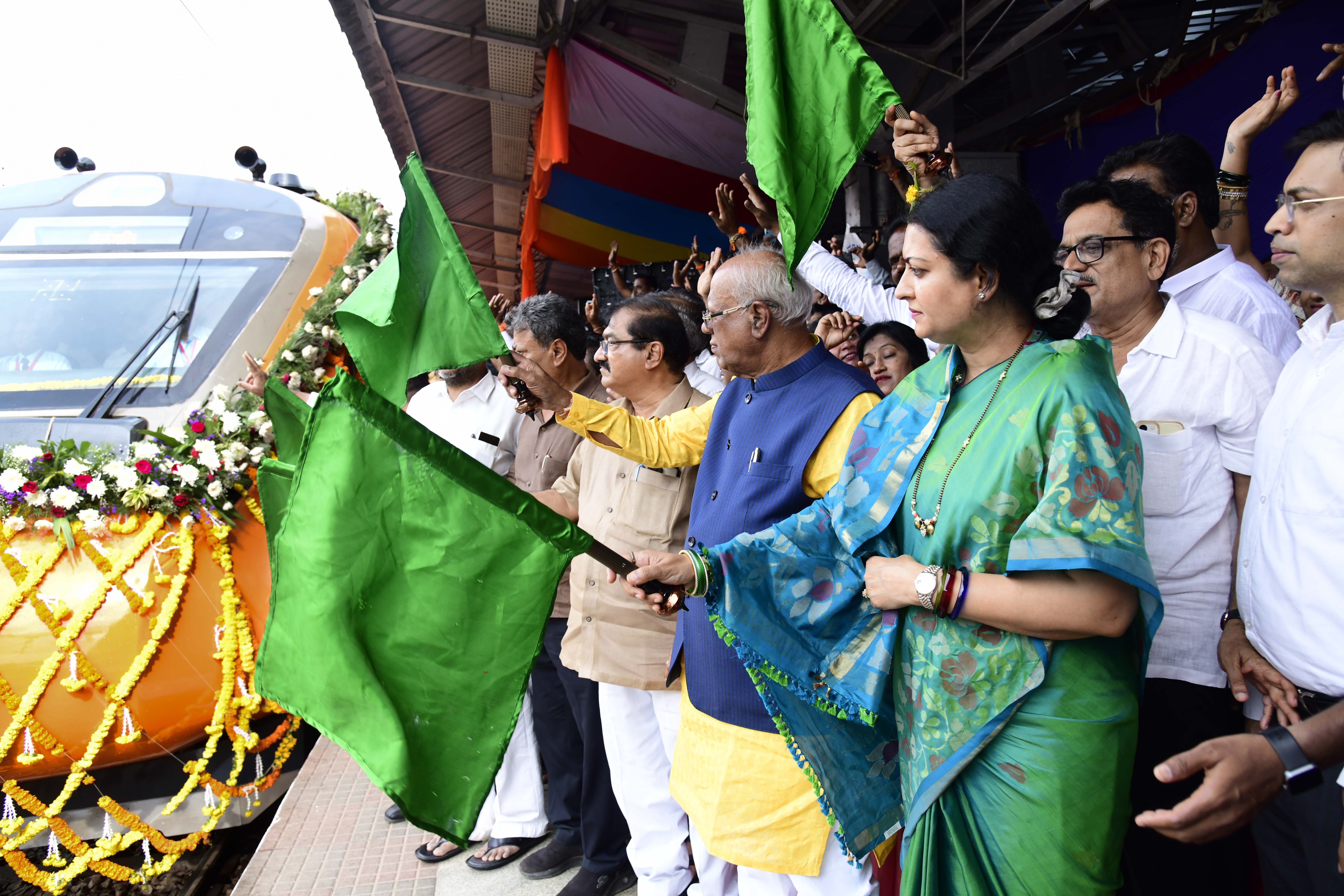 Vande Bharat train: Boost to education and health in Central Karnataka: MP 