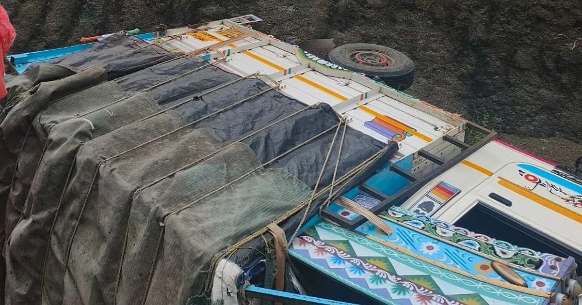 Pune Khed Accident: 8 Dead, 30+ Injured as Pickup Van Overturns