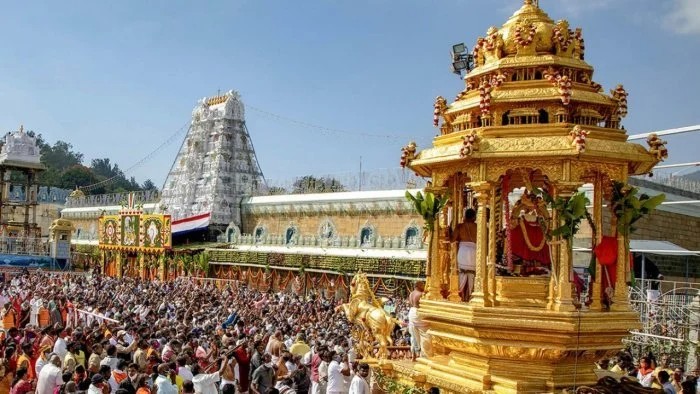 Bengaluru devotees donate Rs 1 crore, golden Lakshmi pendant to Tirupati temple