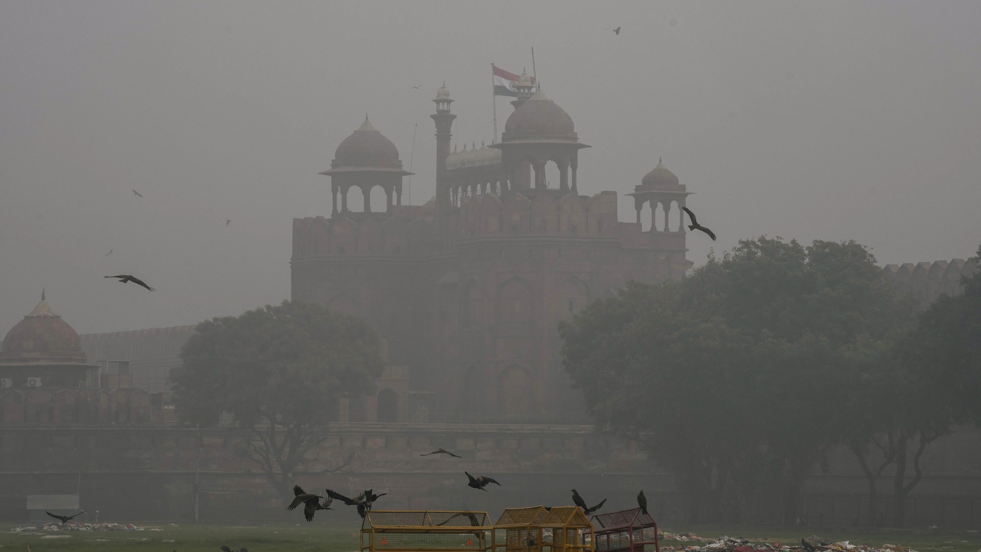Delhi Police tighten Independence Day security, curb bird feeding near Red Fort to protect choppers