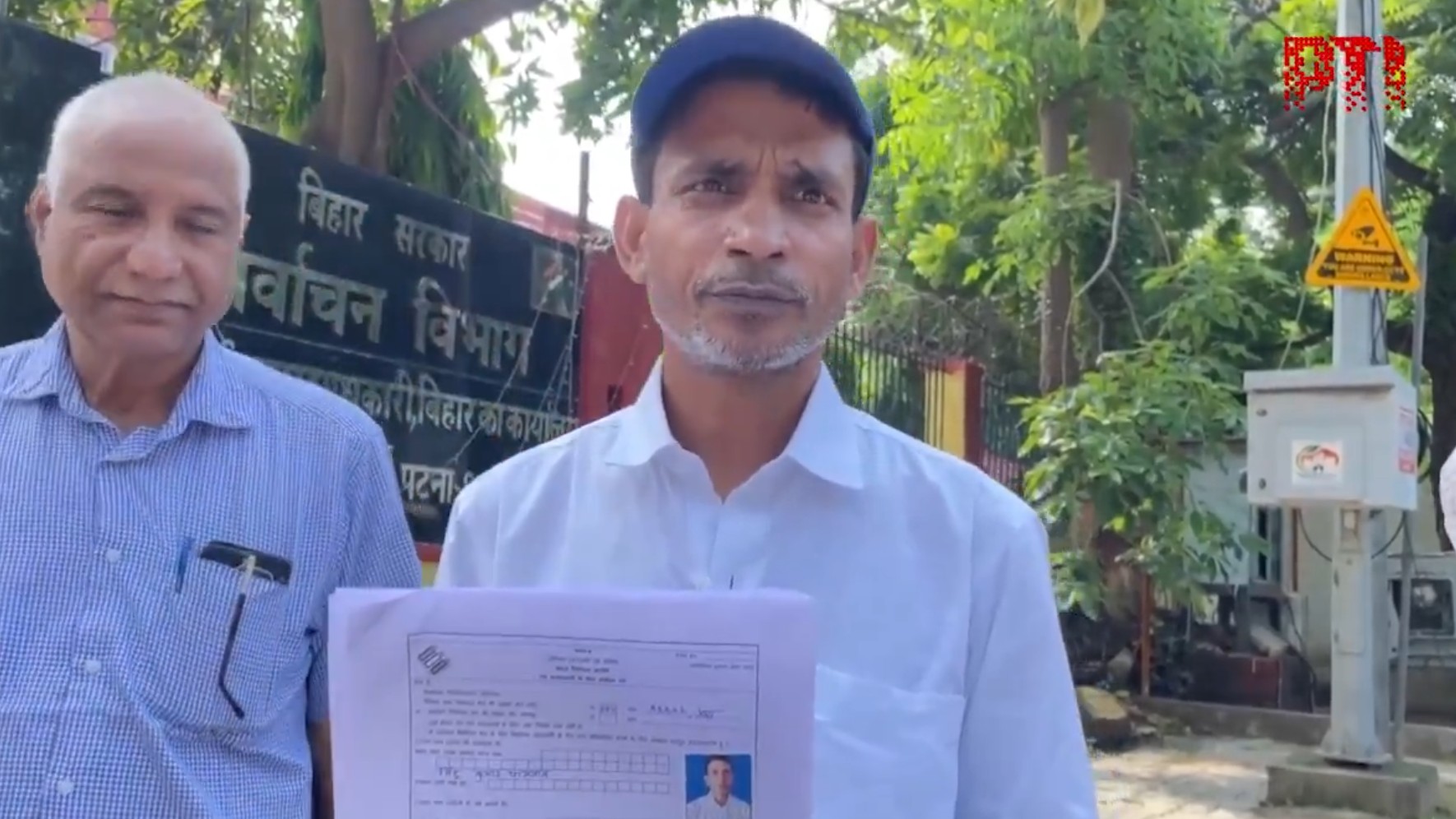 Declared dead by EC, Bihar man visits CEO’s office to say he is alive