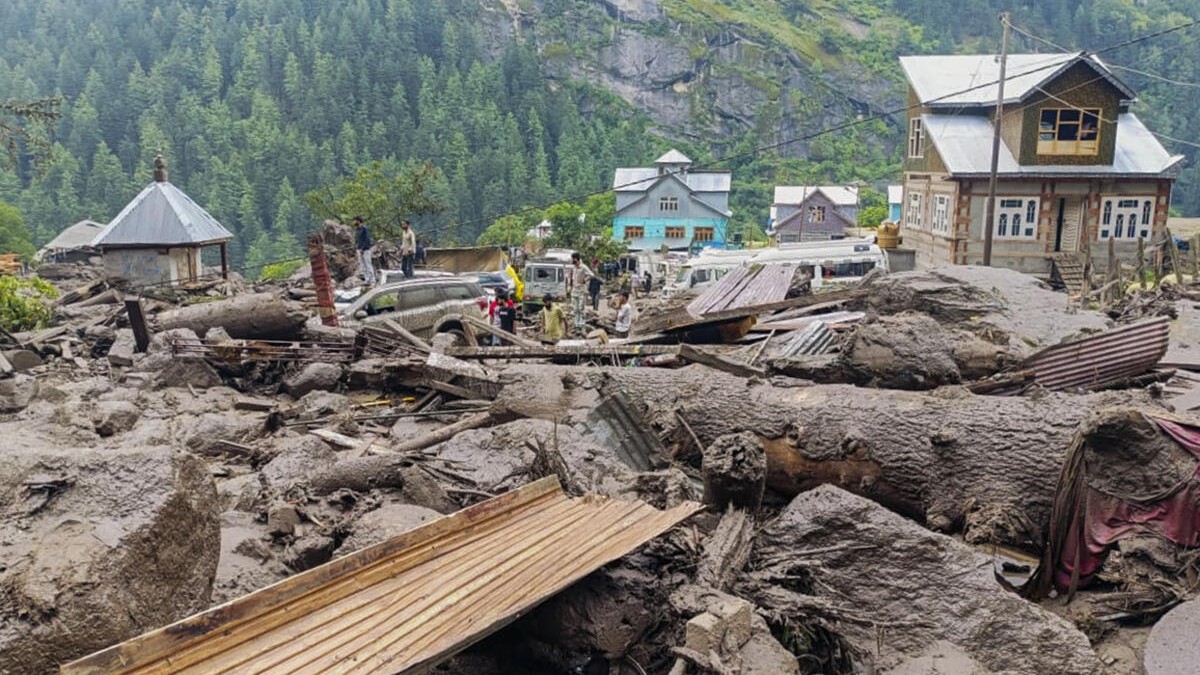At least 40 killed, 120 injured as cloudburst wreaks havoc in Jammu & Kashmir's Kishtwar