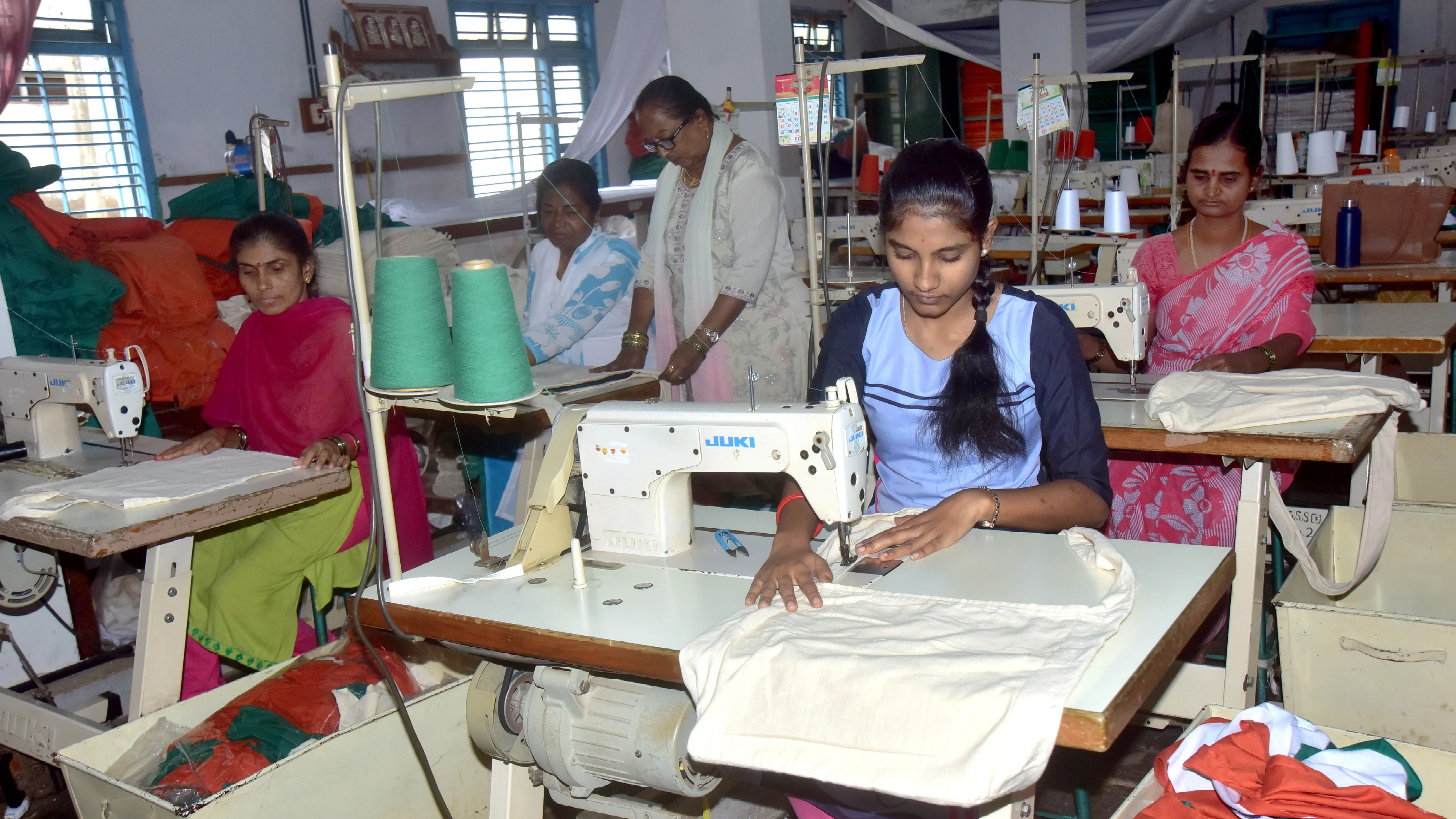 Pride in peril: Staff at Hubballi’s khadi
tricolour unit flag concerns