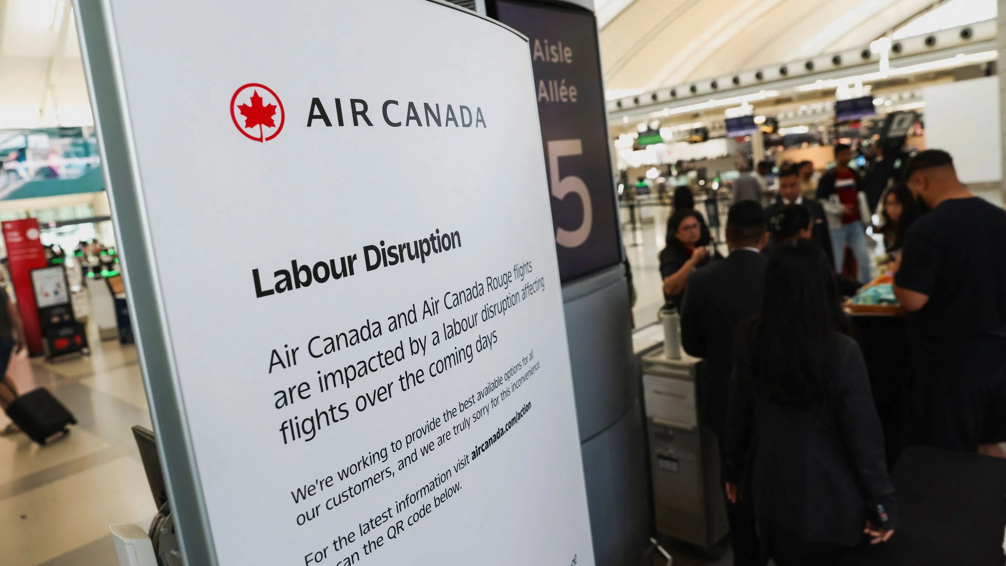 Air Canada cabin staff go on strike, grounding hundreds of flights