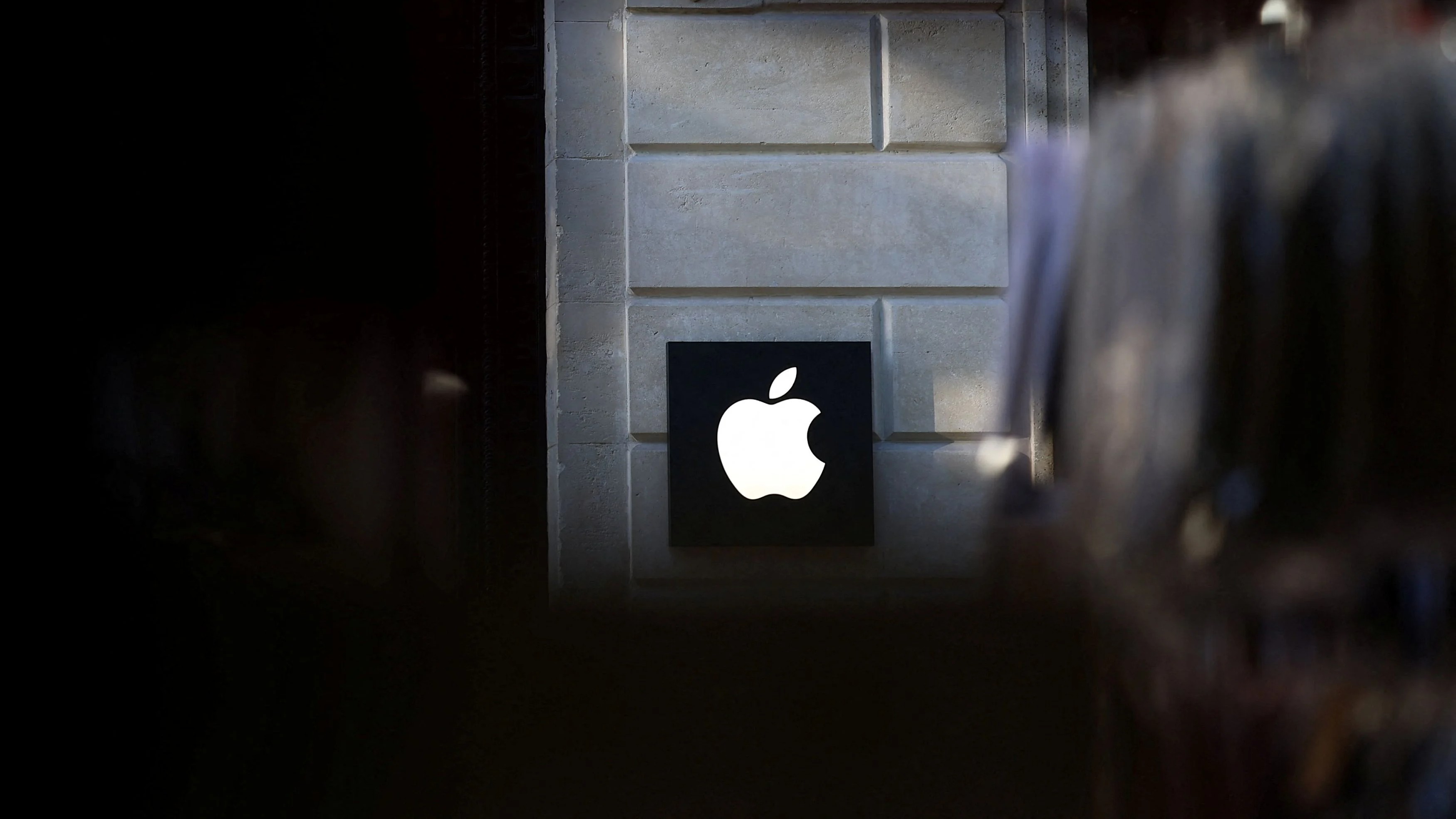 Apple leases 2.7 lakh sq ft in Bengaluru's Embassy Zenith for Rs 6.3 cr a month
