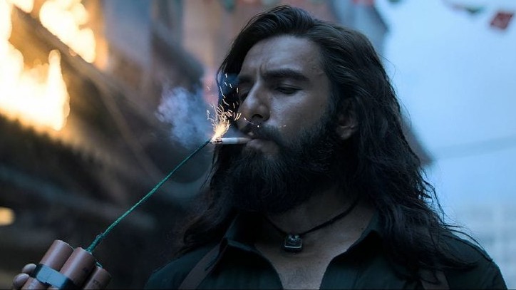 Ranveer Singh's 'Dhurandhar' Shoot Halted After 100 Crew Hospitalised in Leh