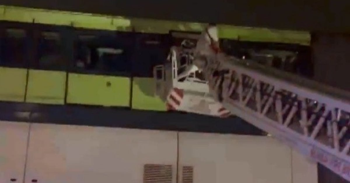 Mumbai Monorail train stuck between two stations; rescue ops underway