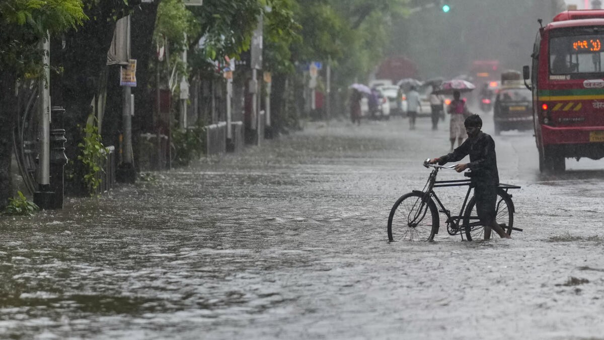 July 2005 deluge memories bring hyper arousal among Mumbaikars: Social psychiatrist