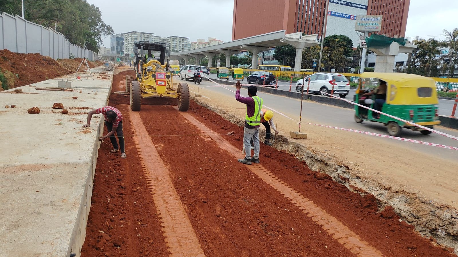 Bengaluru: After 8-year delay, service roads on airport stretch near completion