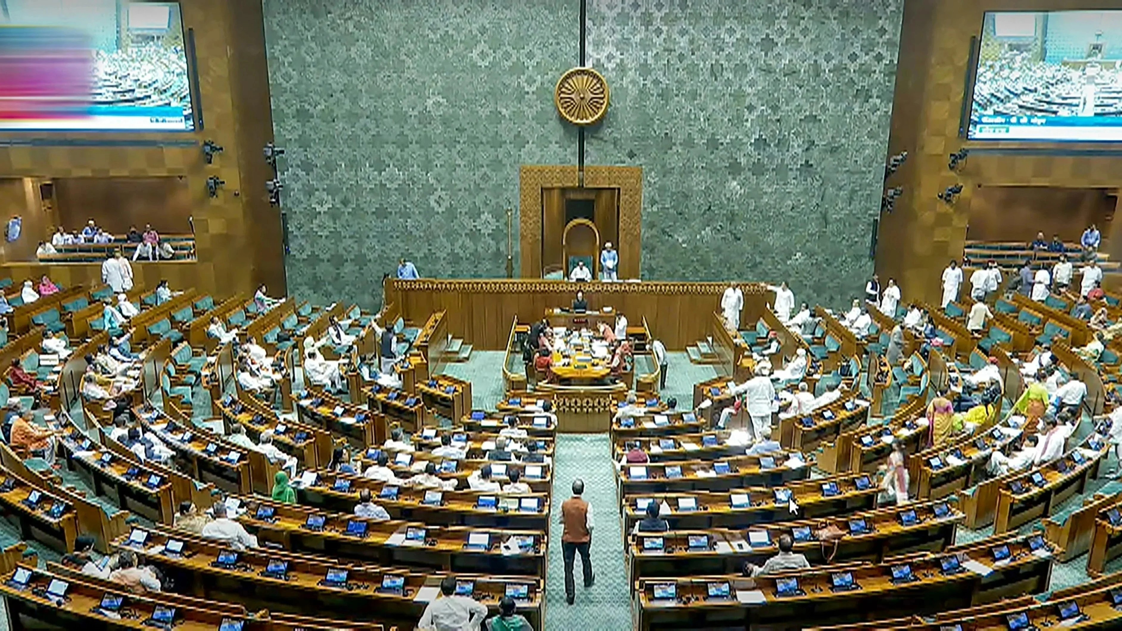 Parliamentary panel recommends amending penal provision, mandatory fact-checking system