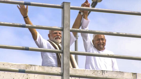 PM Modi inaugurates Aunta-Simaria Bridge in Bihar