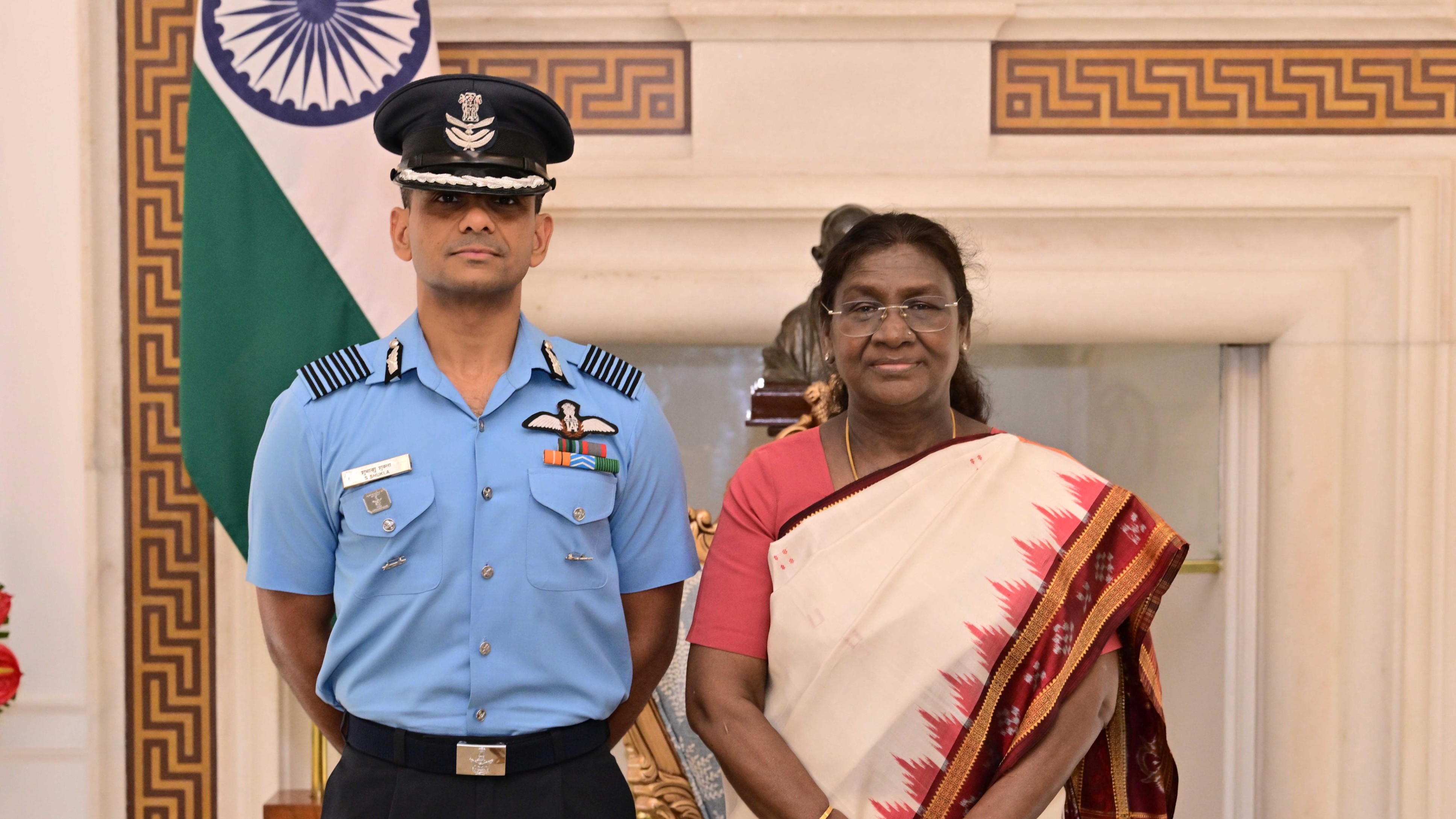 Astronaut Shubhanshu Shukla meets President Murmu at Rashtrapati Bhavan