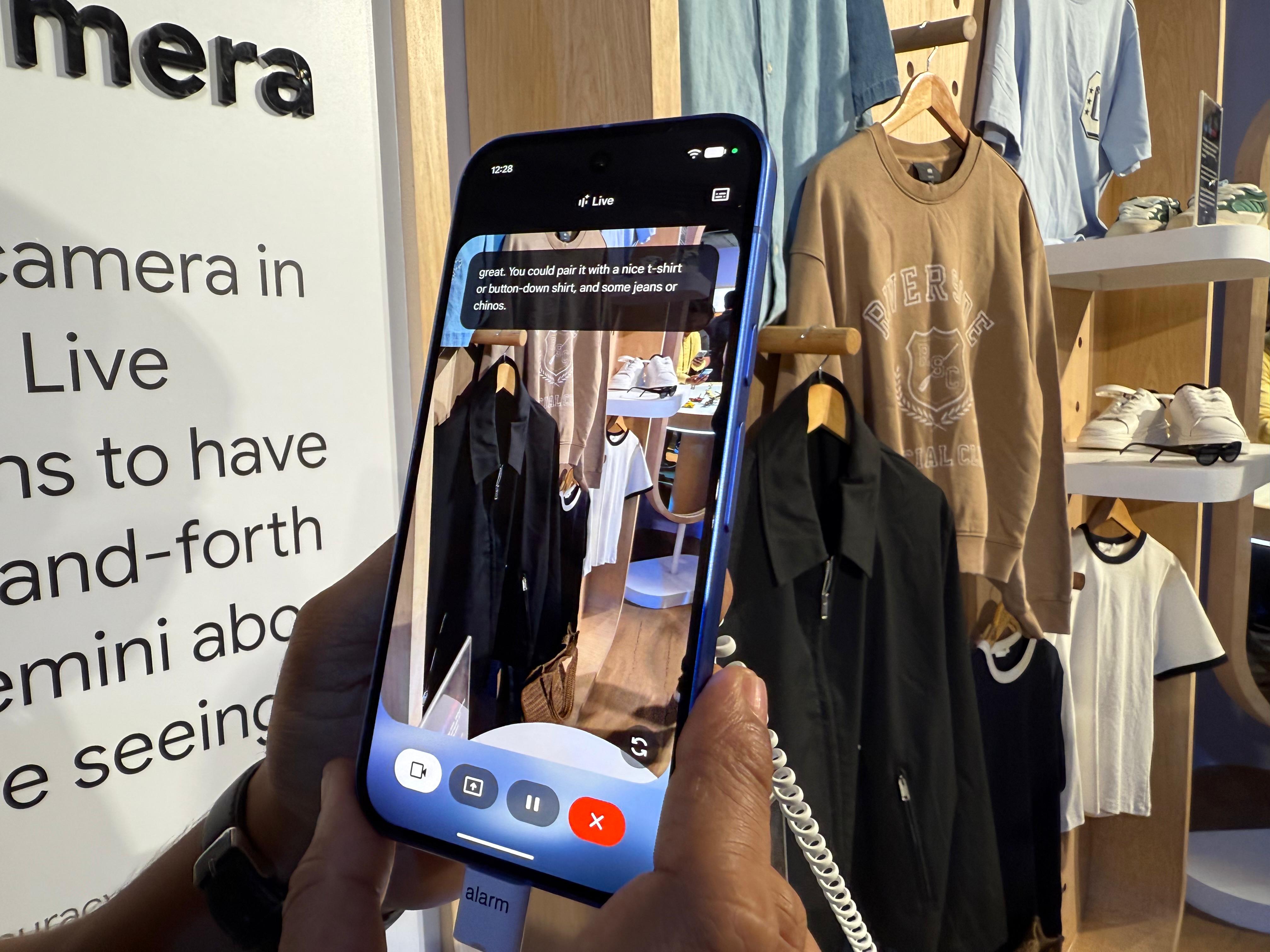 Gemini Live feature in action, offering tips on what to where for a product launch event.