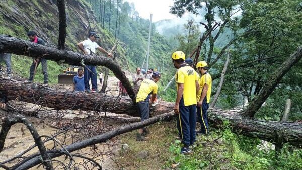 Uttarakhand: Heavy rain cripples key roads in Chamoli, deposits debris at houses; 2 missing