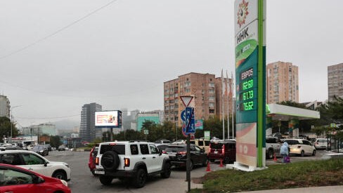 Fuel efficiency may drop 2-5% in non-E20 cars, say experts